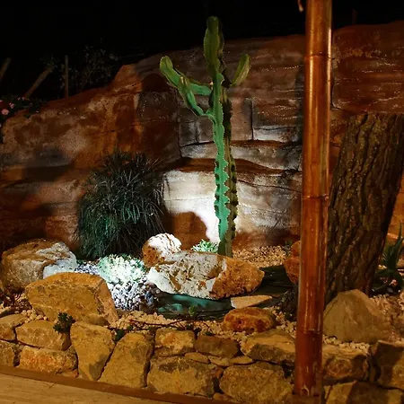 Beautiful Garden Floor With Sea View And Pool Apartamento Hyères