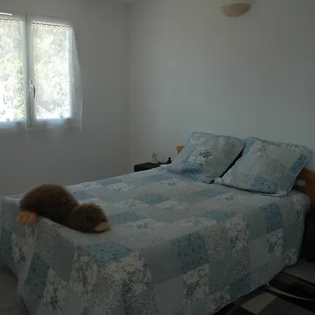 Beautiful Garden Floor With Sea View And Pool Apartament Hyères